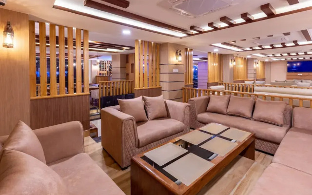 Chitwan Midtown Hotel