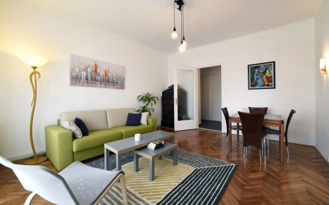Sunny Apartment
