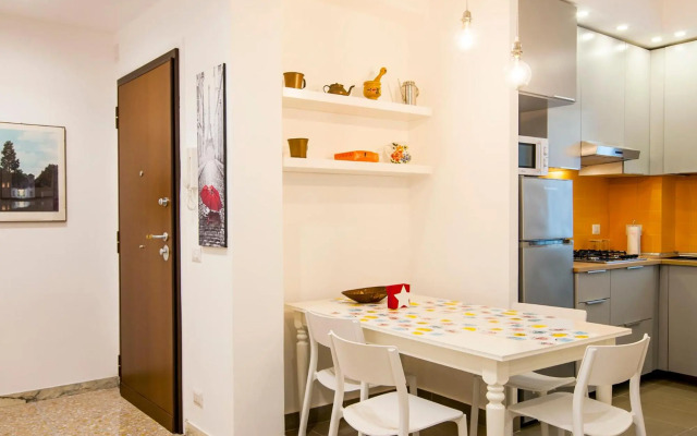 Vatican Museums Roomy Apartment