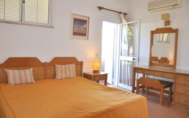 "A Modern, Comfortable and Well Equipped Linked Villa With Private Pool and A/c"