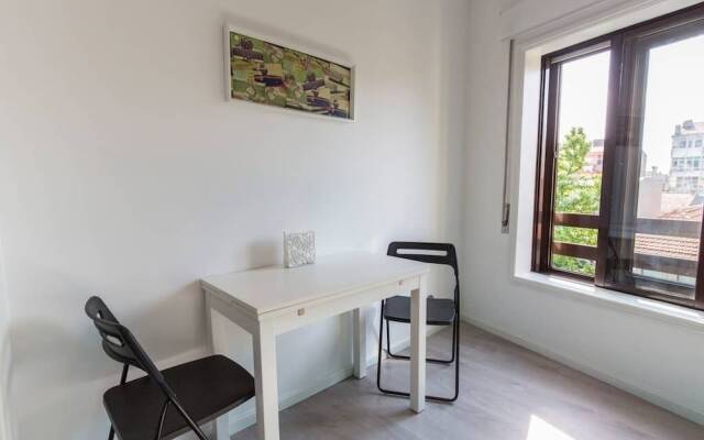 Olive 3 - Downtown Porto by the Metro