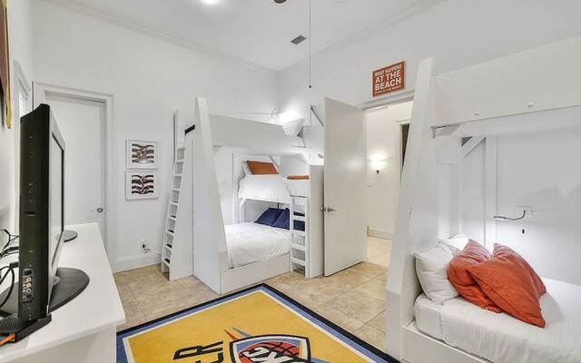 Villa Playa by Five Star Properties