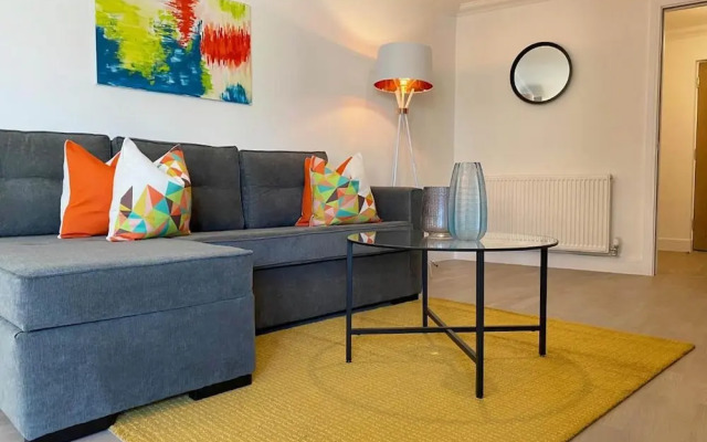 Modern Stylish 2 bedroom 2 Bath Apts.