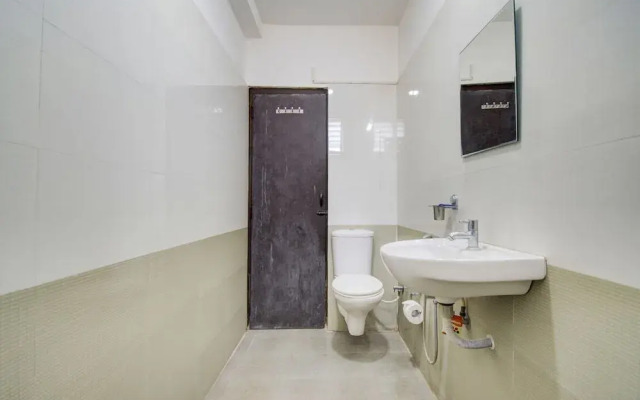 FabHotel Royal Emirates Jubilee Hills