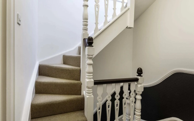 Terraced Edwardian House-poets' Corner
