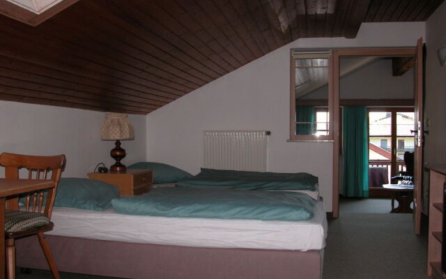 Hotel zum Hirschhaus