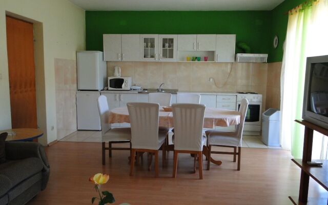 Apartments and Room Vikeli
