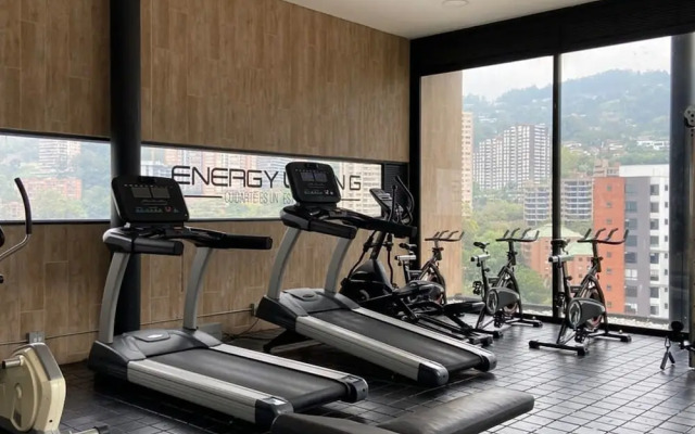 w Captivating 1BR in El Poblado