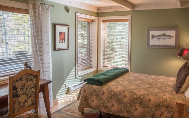 Atelier 1107 - 2 Br Condo