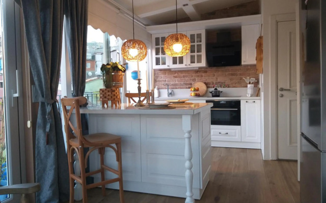 The White Swan Suites Beyoglu