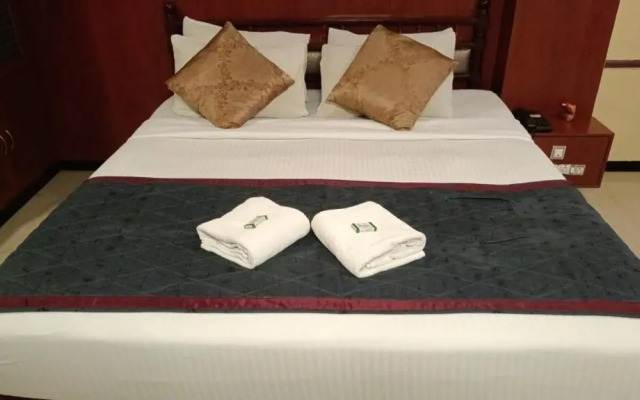 Hotel Aryaas Ressidence