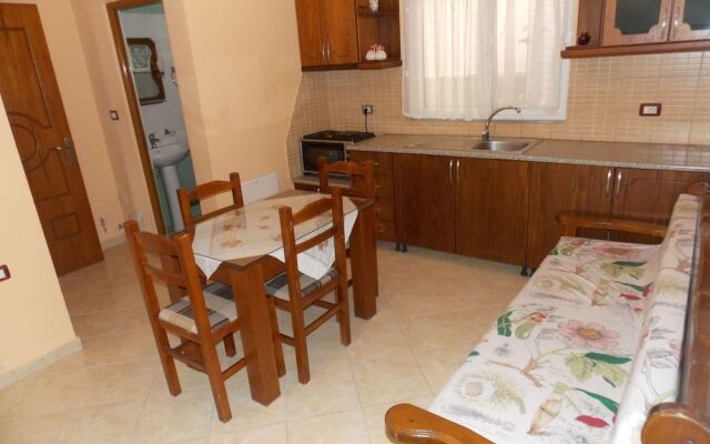 Hotel Erioni