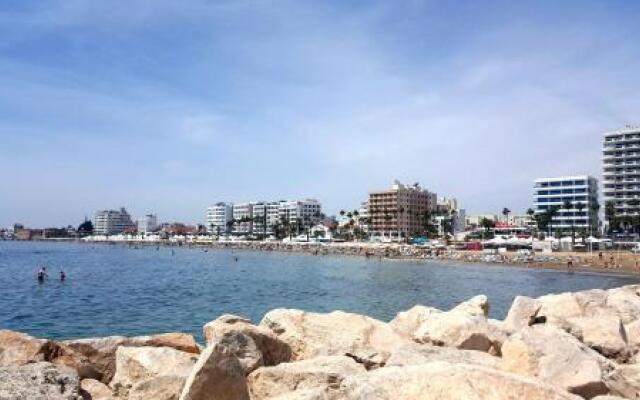 Aparthotel 4 stars Larnaca