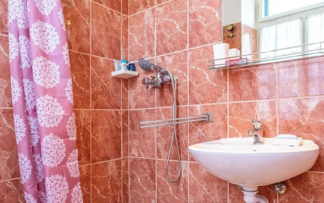Traditional apartment Bacvice, 3 min walk to the beach