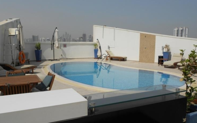 White Feather Hotel Apartments