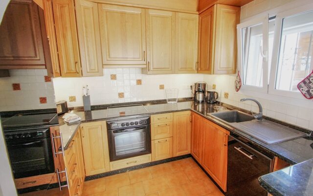 Alma - holiday home with private swimming pool in Benitachell