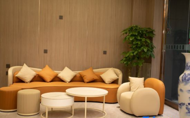 Jingjialaiya Hotel (Jingjiabao Subway Station, Xi'an North High-Speed Railway Station Branch)