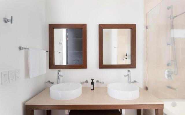 Exquisite 2BR w beach & pool in Puerto Vallarta