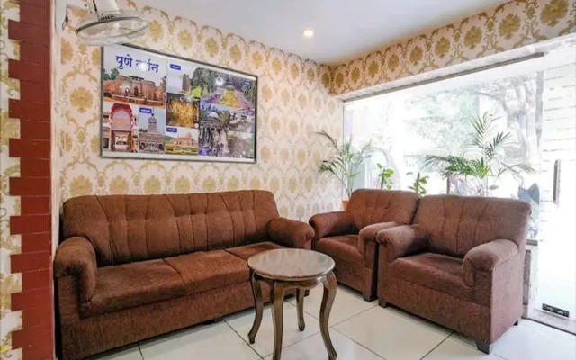 Hotel Gargi Deluxe