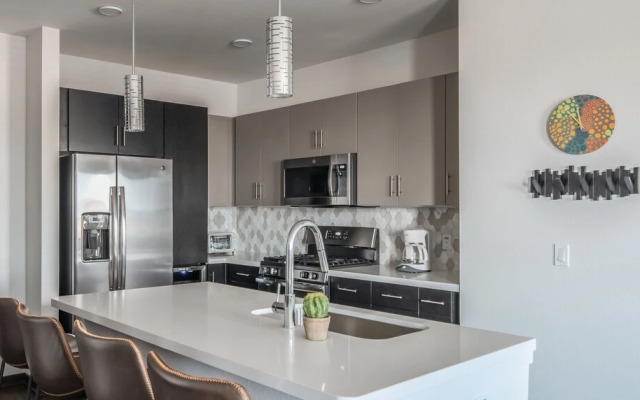 Luxe Apartments In Tempe By Wanderjaunt