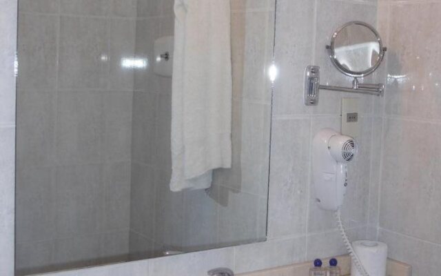 Hotel Bravamar