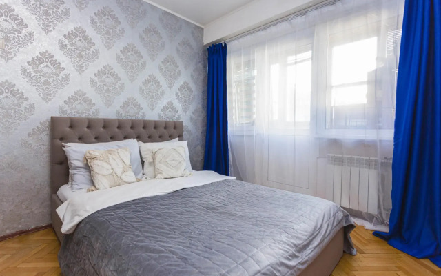Moment House on Slavyansky Boulevard