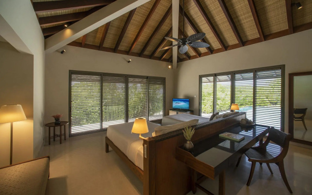 The Residence Maldives at Dhigurah Hotel