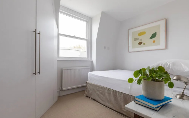 Leamington Road Villas V by Onefinestay