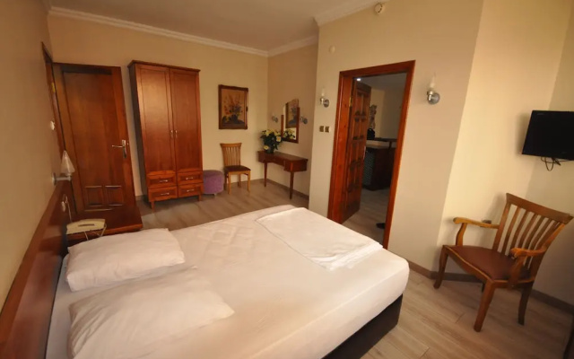 Hotel Altinnal