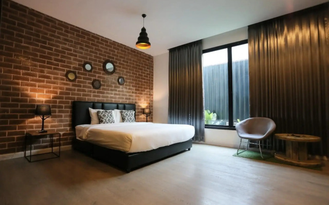 Manonnee Hotel