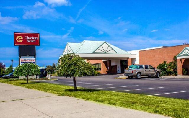 Clarion Hotel Conference Center on Lake Erie