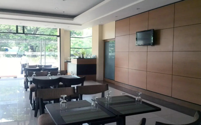 Hotel Ariana