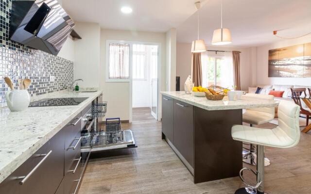 Malaga Center Flat Beach & Terrace