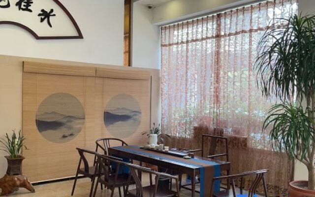 YiLan Tea Theme Stay