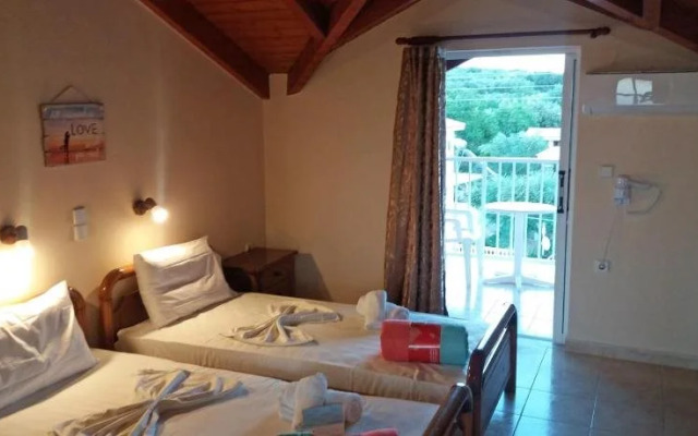 Giannis Studios Alykes