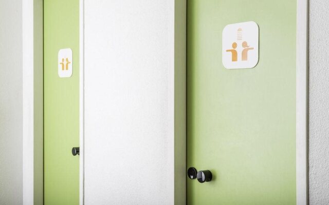 Hotelf1 Hyères le Lavandou