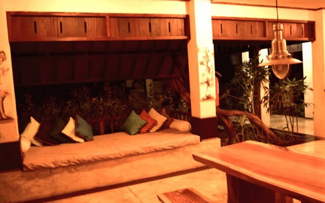 Villa Nisaka Niwasa