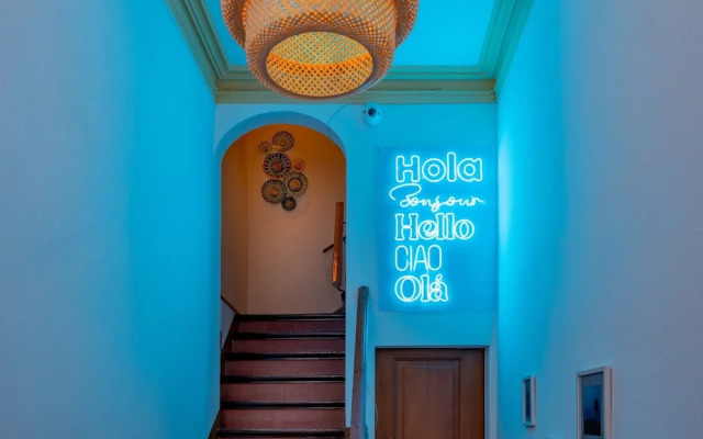 Antonios Hostal