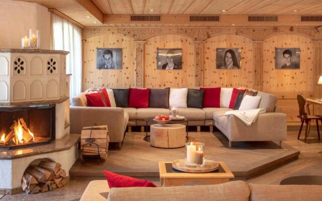 Swiss Alpine Hotel Allalin