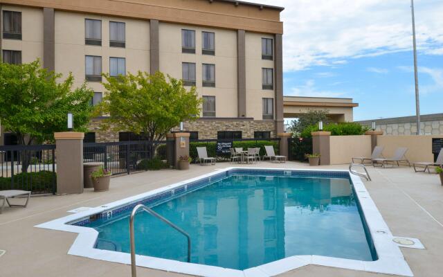 Best Western Plus Wichita West Airport Inn