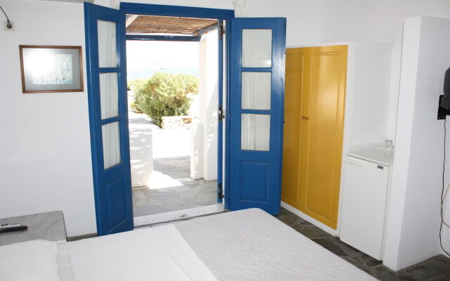 Naoussa Hotel Paros by Booking Kottas