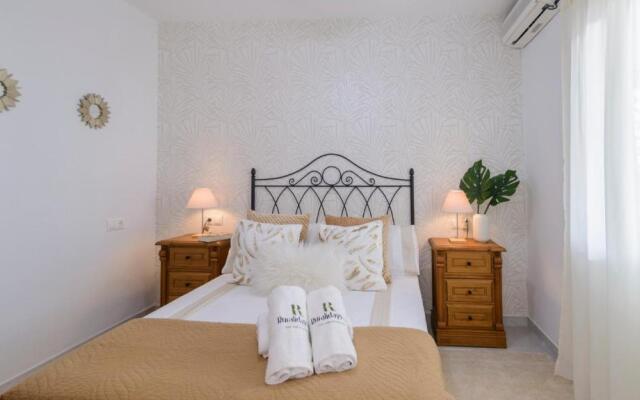 Villa Las Palomas Torrox by Ruralidays