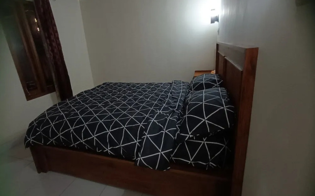 OYO 93766 Bunga Homestay Near Taman Lembah
