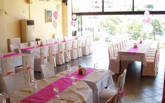 Paradosi Rooms & Apartments