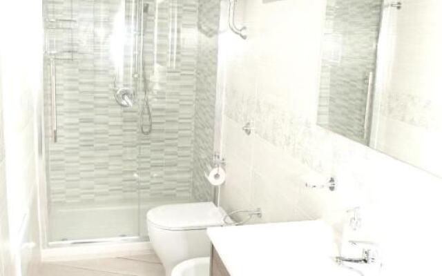 One bedroom appartement with wifi at Napoli