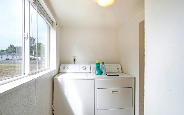 Crabbin Cabin Westport