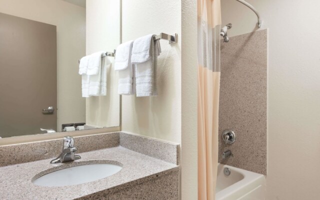 Days Inn St Peters/St Charles