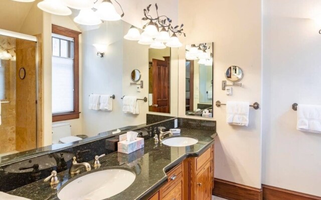 Manley  (381887) 4 Bedroom Home by RedAwning