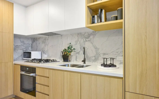 Kozyguru | Moonee Ponds | Modern 1 Bed Apt Parking