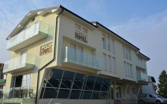 Hotel Vrata Bosne